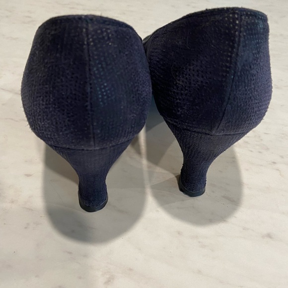 Salvatore Ferragamo Blue Pumps - Picture 4 of 13